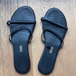 TKEES Black Minimalist Sandals